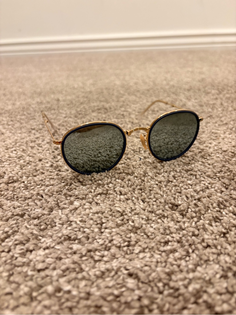 Ray-Ban Round Gold/blue Frame Sunglasses with Reflective Lenses